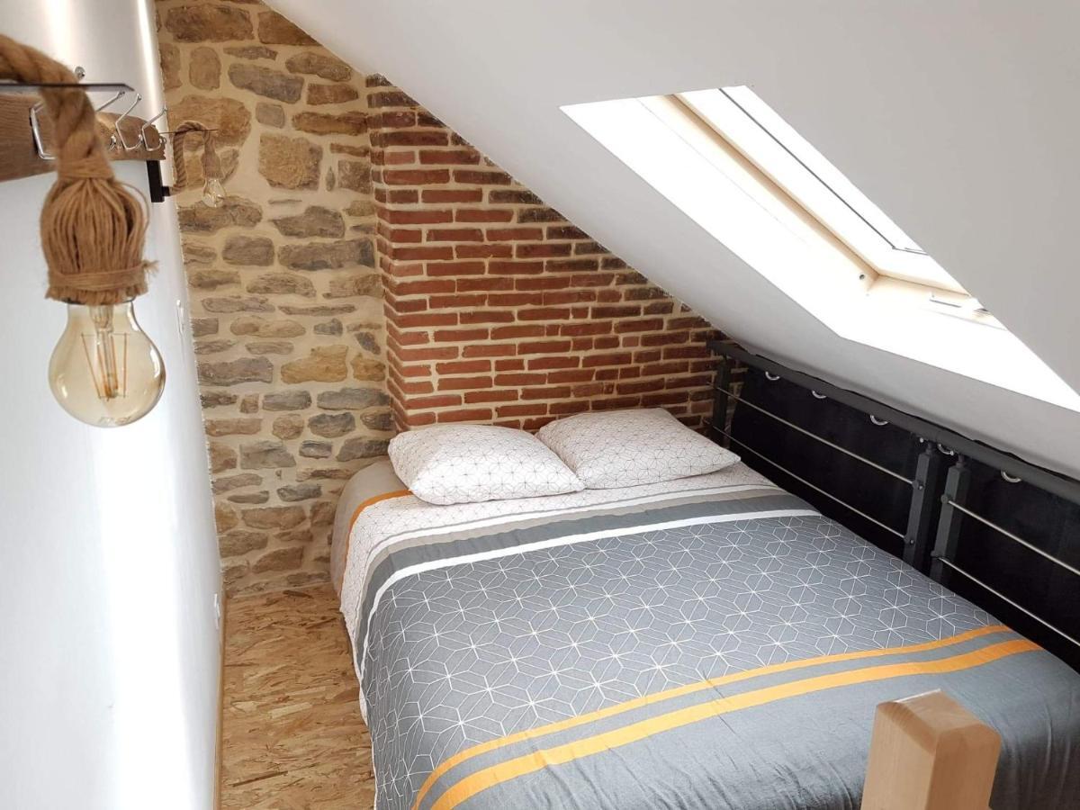 Apartamento Atypical Flat Charleville-Mézières Exterior foto